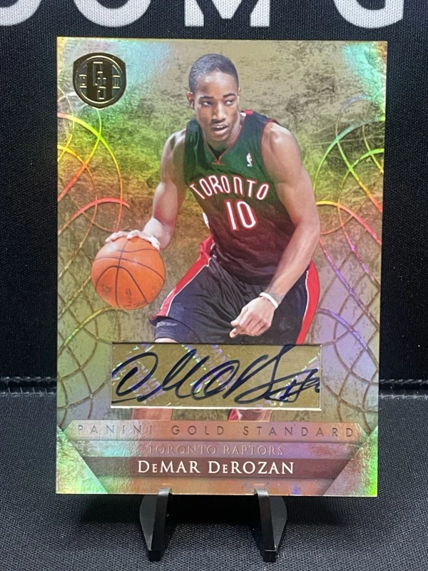 2010 - 2011 Panini Gold Standard Autograph #44 DeMar DeRozan 238/299 - Raptors
